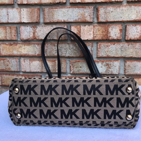 Michael kors black tote - Picture 7 of 7
